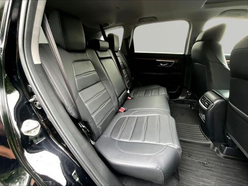 Used 2019 Honda CR-V Touring image 25