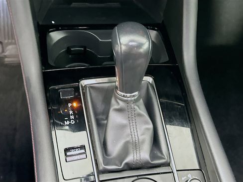 Used 2024 MAZDA MAZDA3 s image 23