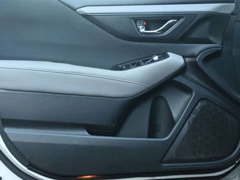 Used 2020 Subaru Outback Premium w/ Popular Package #1 image 14