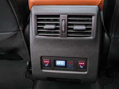 Used 2022 Mitsubishi Outlander SEL image 12