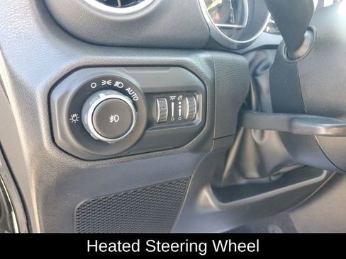 Used 2022 Jeep Wrangler Unlimited Sahara w/ Cold Weather Group AWD/4WD image 23