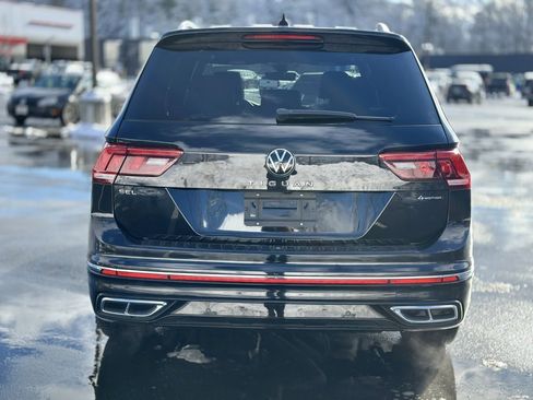 Used 2022 Volkswagen Tiguan SEL R-Line image 5
