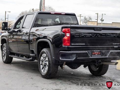 Used 2024 Chevrolet Silverado 2500 Custom w/ Custom Value Package image 17