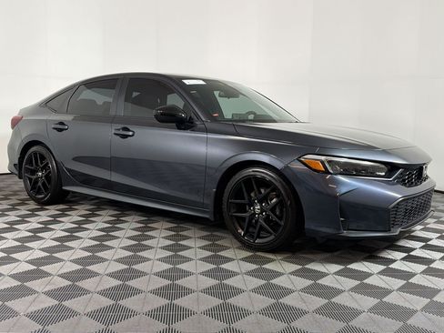 Used 2025 Honda Civic Sport image 6