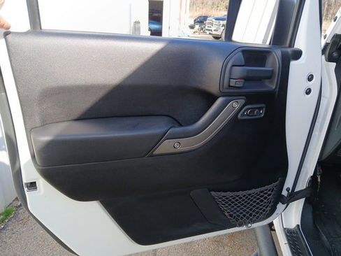 Used 2012 Jeep Wrangler Unlimited Sport image 60