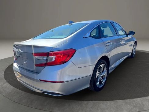 Used 2018 Honda Accord EX image 5