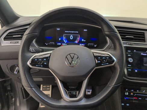 Used 2023 Volkswagen Tiguan SE R-Line FWD image 34