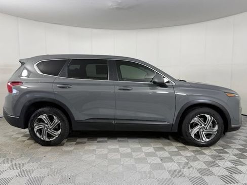 Used 2021 Hyundai Santa Fe SE FWD image 8