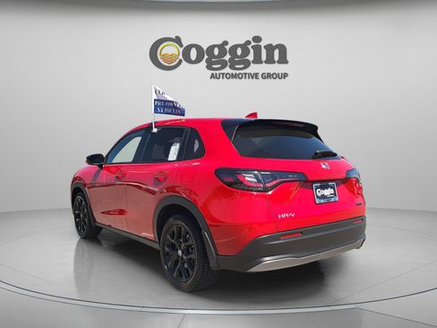 Certified 2024 Honda HR-V Sport image 4