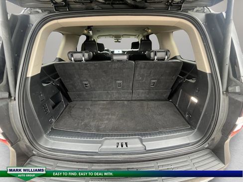 Used 2024 Ford Expedition XLT image 34