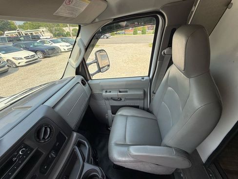 Used 2024 Ford E-350 and Econoline 350 Super Duty w/ Power Windows & Locks Group RWD image 24