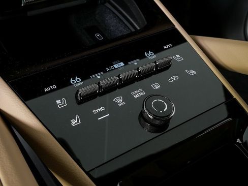 New 2026 Porsche Cayenne image 17