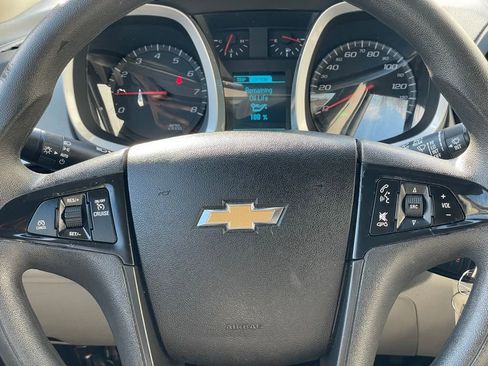 Used 2017 Chevrolet Equinox LS image 13