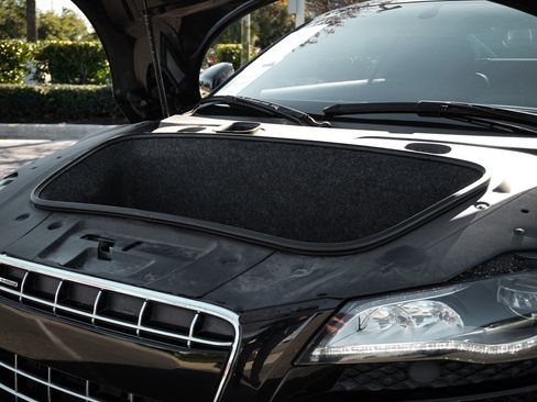 Used 2010 Audi R8 V10 image 36