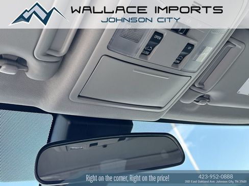 Used 2017 Toyota RAV4 XLE FWD image 17