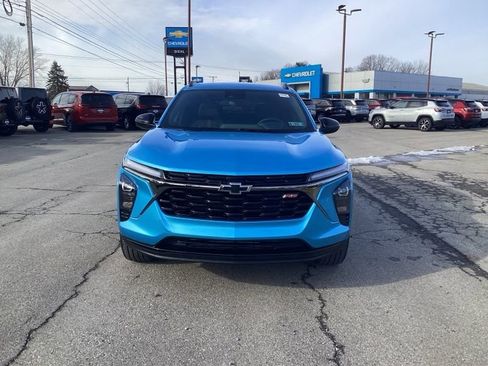 New 2026 Chevrolet Trax RS w/ Driver Confidence Package image 2