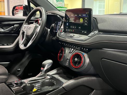 Certified 2023 Chevrolet Blazer RS w/ Driver Confidence II Package image 10