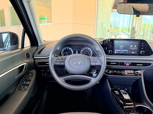Used 2022 Hyundai Sonata SE w/ Cargo Package FWD image 14