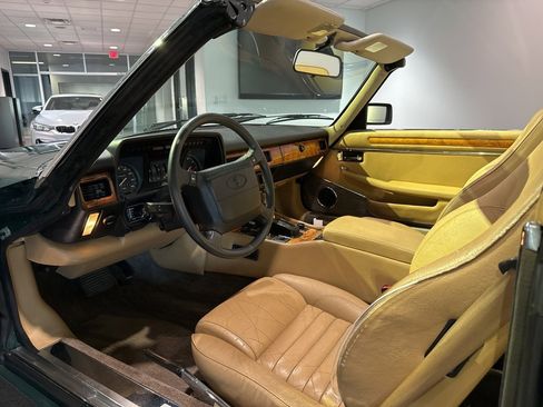 Used 1990 Jaguar XJS V12 Convertible image 5