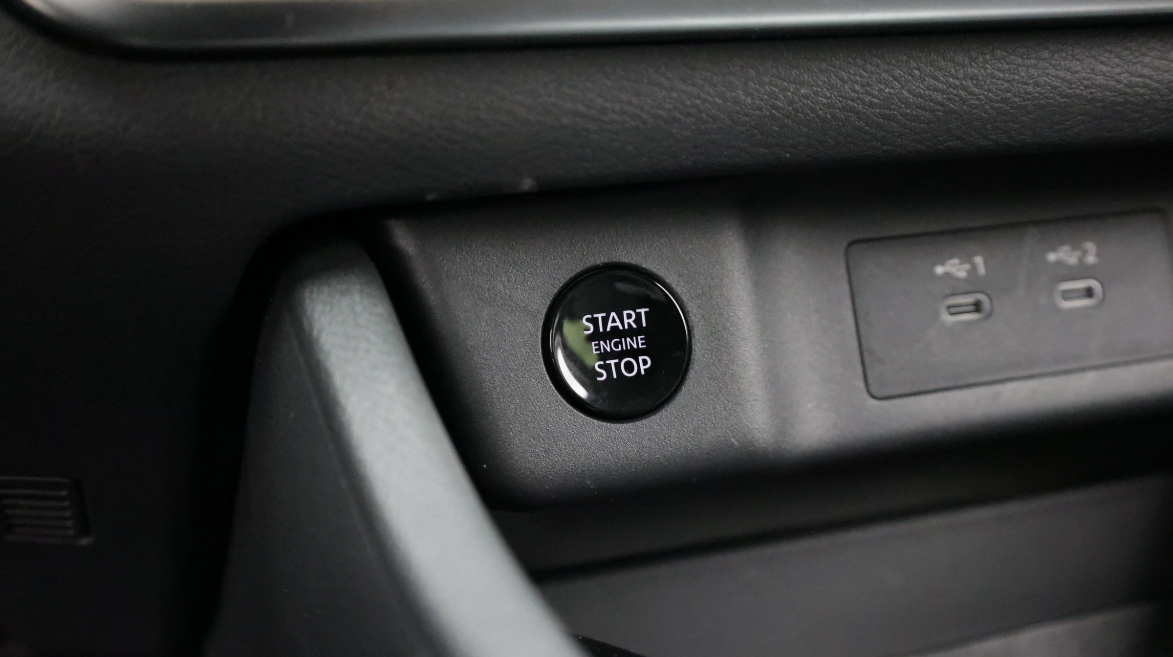 Used 2024 Nissan Rogue SV FWD image 22