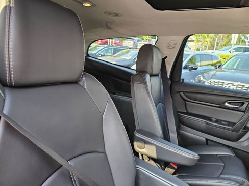 Used 2017 Chevrolet Traverse LT AWD/4WD image 14