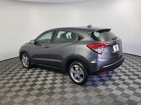 Certified 2022 Honda HR-V LX image 8