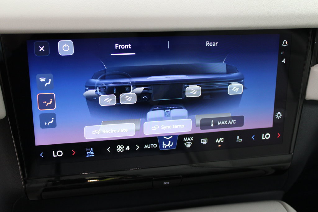 New 2026 Lincoln Navigator Premiere AWD/4WD image 50