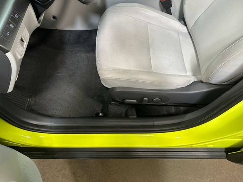 Used 2025 Hyundai Kona SEL FWD image 60