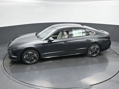 New 2026 Hyundai Sonata SEL FWD image 42