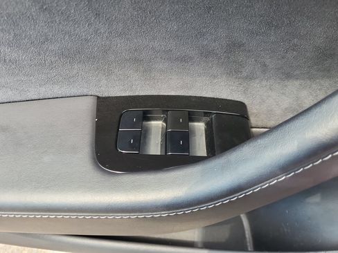 Used 2018 Tesla Model 3 Performance AWD/4WD image 11