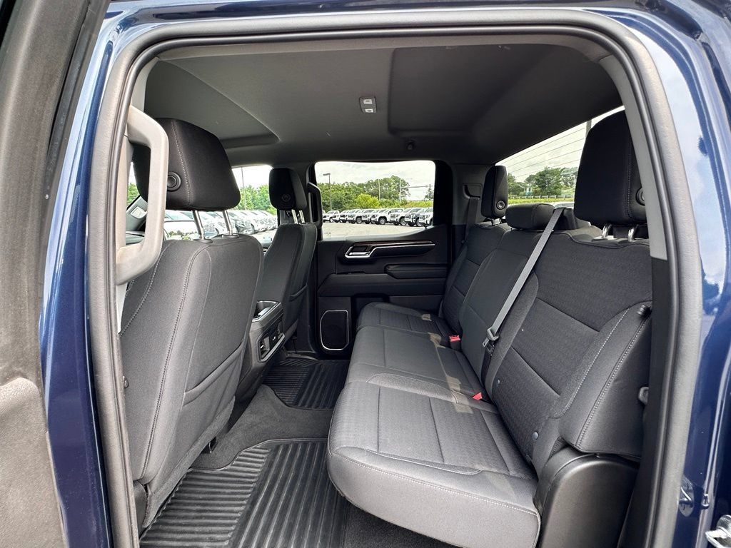 Used 2022 Chevrolet Silverado 1500 RST AWD/4WD image 24