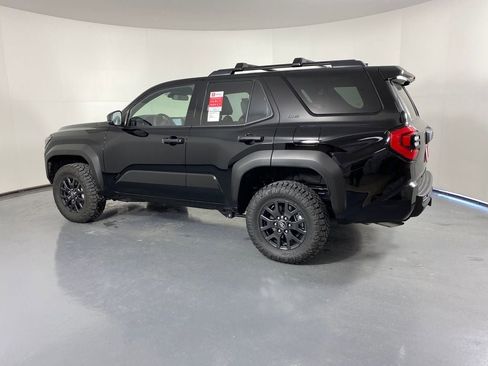 New 2025 Toyota 4Runner SR5 image 6