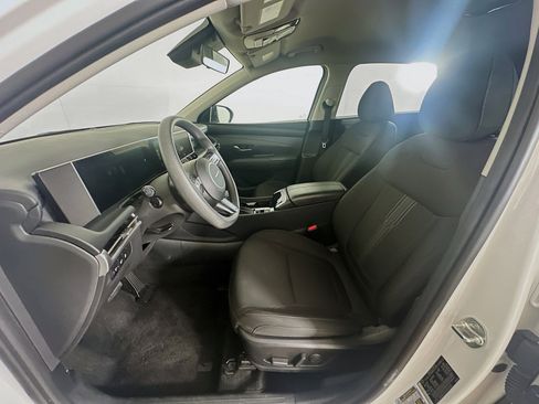 Used 2025 Hyundai Tucson SEL AWD/4WD image 13