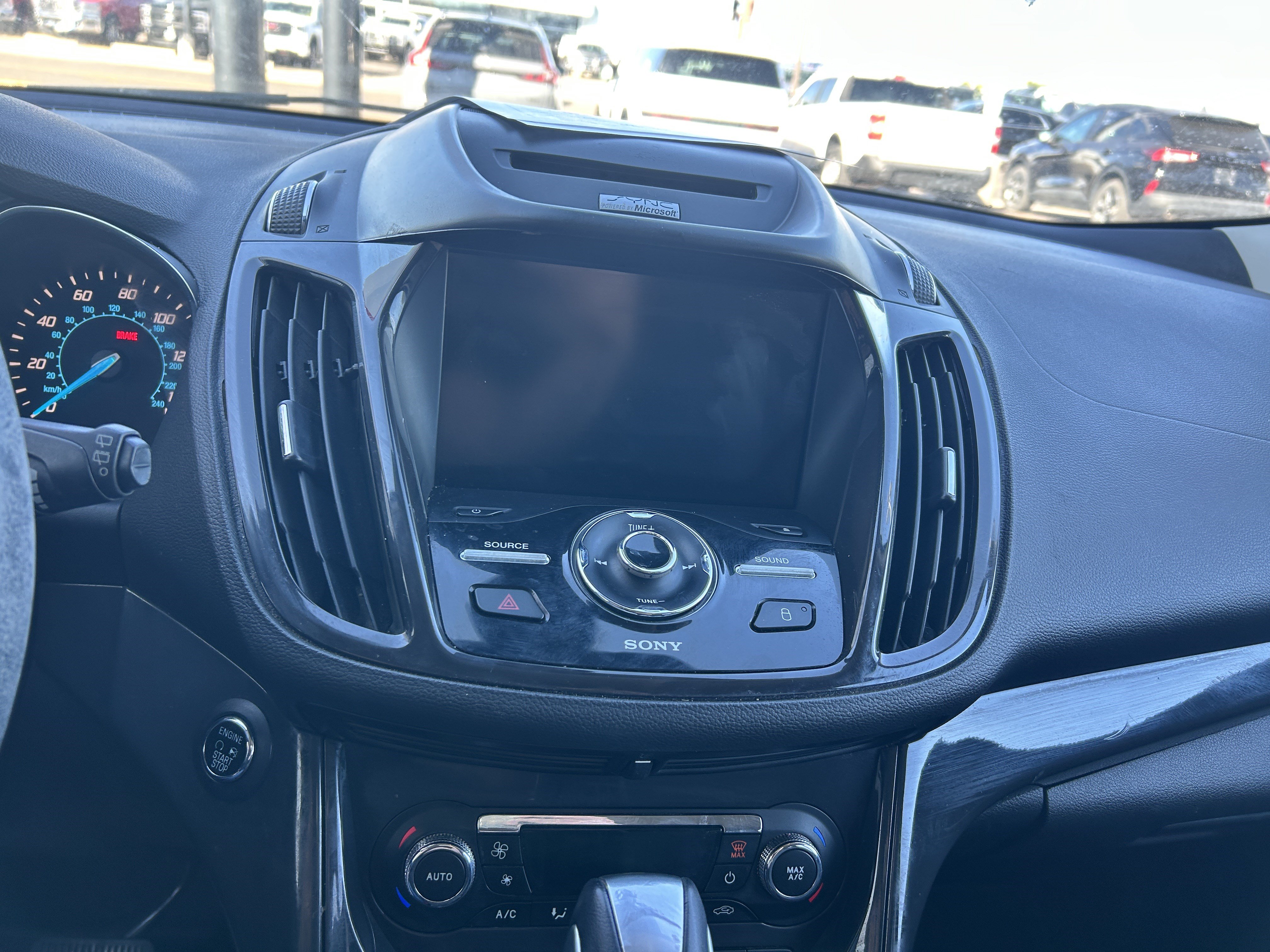 Used 2014 Ford Escape Titanium w/ Equipment Group 401A FWD image 15