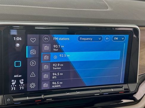 Used 2024 Volkswagen Atlas SE AWD/4WD image 13