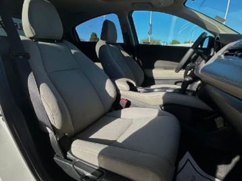 Used 2020 Honda HR-V EX image 9