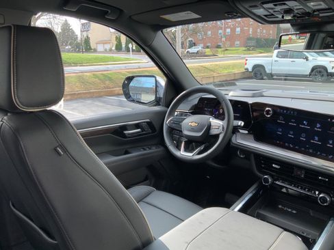 New 2026 Chevrolet Tahoe Premier w/ Sun And Tow Package AWD/4WD image 15