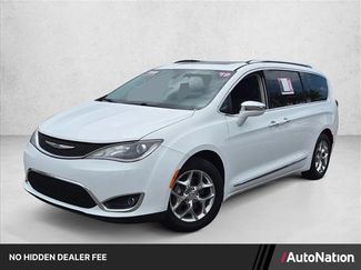 Used 2019 Chrysler Pacifica Limited FWD video 1