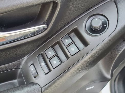 Used 2015 Chevrolet Trax LTZ AWD/4WD image 23