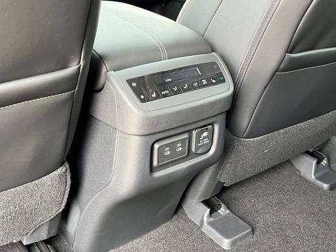 New 2026 Nissan Pathfinder Platinum image 40