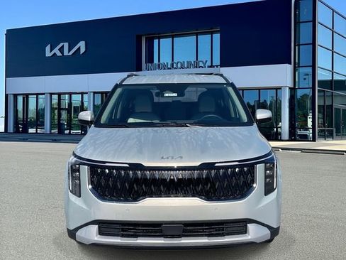 New 2026 Kia Carnival EX image 2