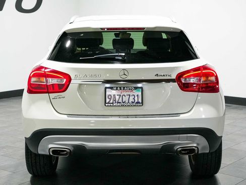 Used 2017 Mercedes-Benz GLA 250 4MATIC image 4