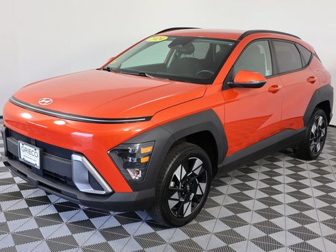 Used 2024 Hyundai Kona SEL w/ Convenience Package AWD/4WD image 4