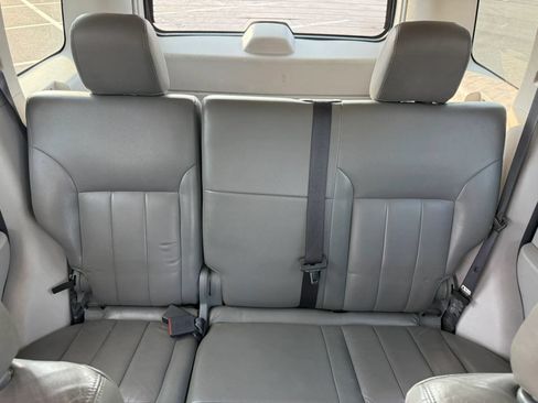 Used 2008 Jeep Liberty Sport RWD image 20