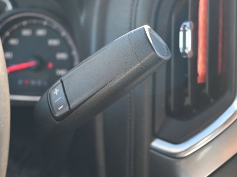 Used 2019 Chevrolet Silverado 1500 LTZ w/ LTZ Convenience Package image 26