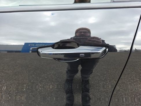 Used 2024 GMC Acadia Elevation w/ Trailering Package image 19