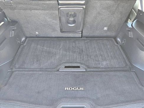 Used 2019 Nissan Rogue SL w/ Premium Package FWD image 6