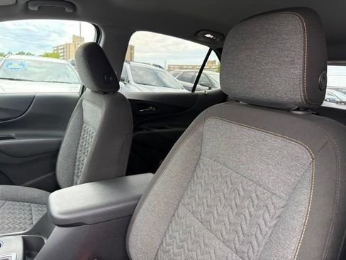 Used 2024 Chevrolet Equinox LT FWD image 13