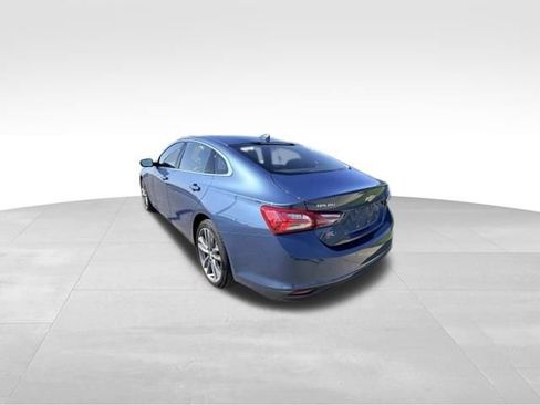 Used 2025 Chevrolet Malibu LT FWD image 4