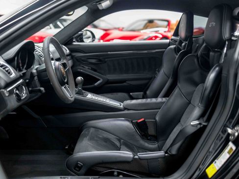 Used 2016 Porsche Cayman GT4 RWD image 41